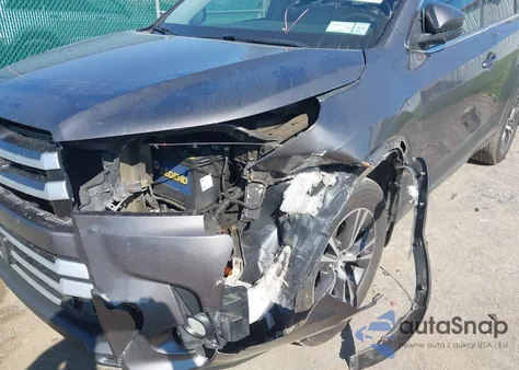 2017 Toyota Highlander Le Plus из США, поврежденный, VIN 5TDBZRFH1HS414641